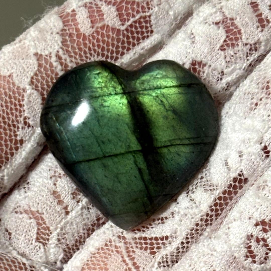 商談中！ラブラドライト グリーンシラー ハート ③ ルース パーム 握り石