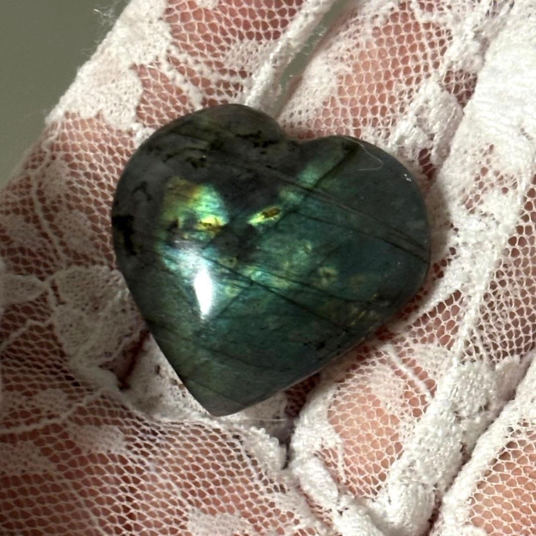 商談中！ラブラドライト グリーンシラー ハート ③ ルース パーム 握り石