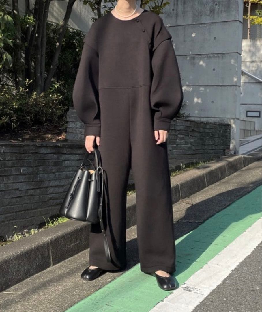 PERNA ダンボールニット サロペット オールインワン 黒