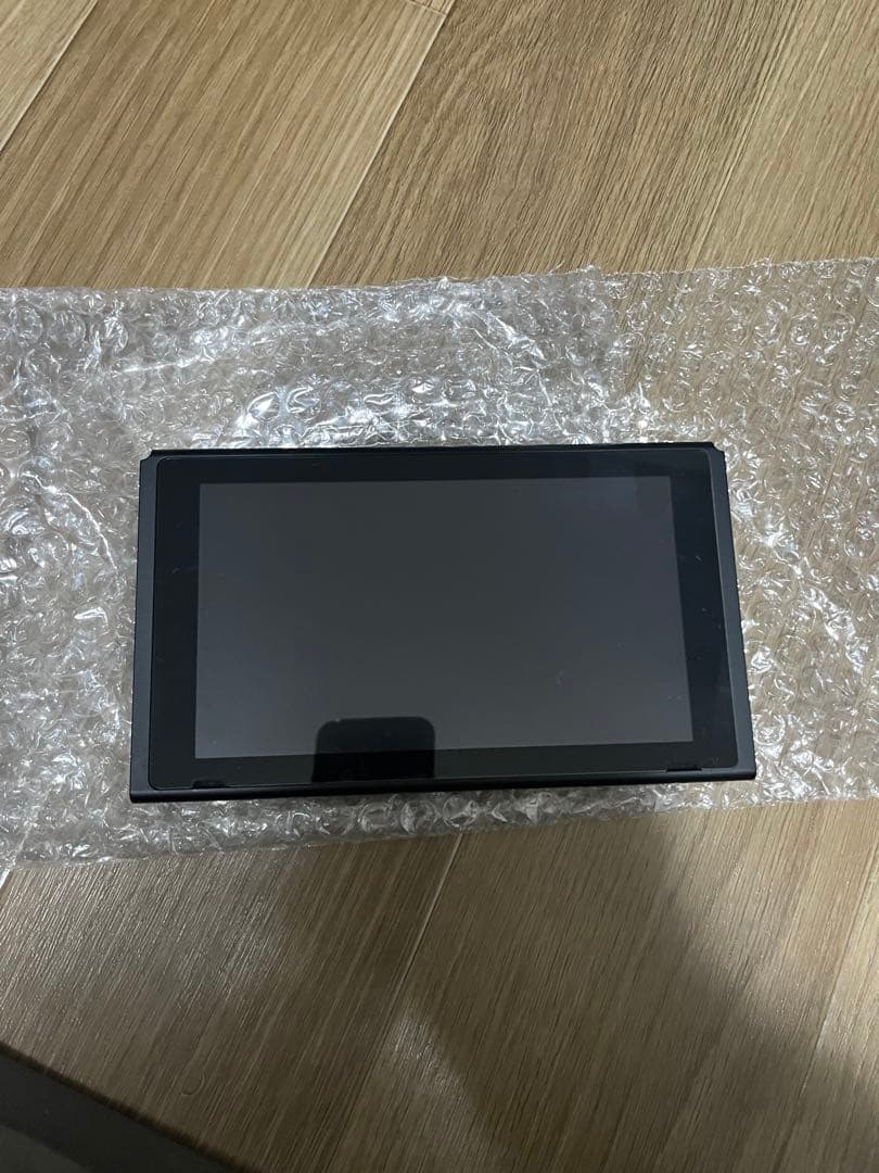 任天堂　Nintendo Switch 完品&Switchケース　未使用セット