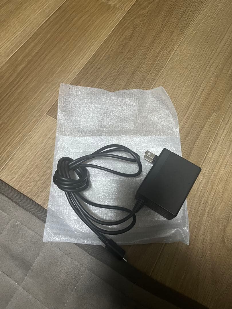 任天堂　Nintendo Switch 完品&Switchケース　未使用セット