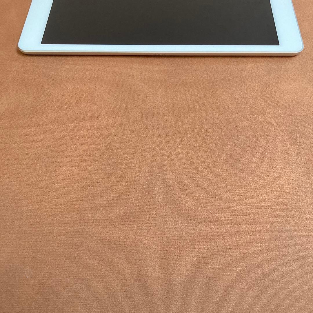 562【早い者勝ち】電池良好☆iPad8 第8世代 32GB SIMフリー☆