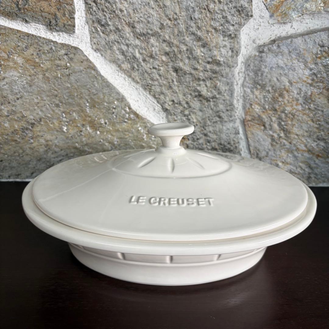 【レアデザイン】LE CREUSET 蓋付き鍋　ホワイト