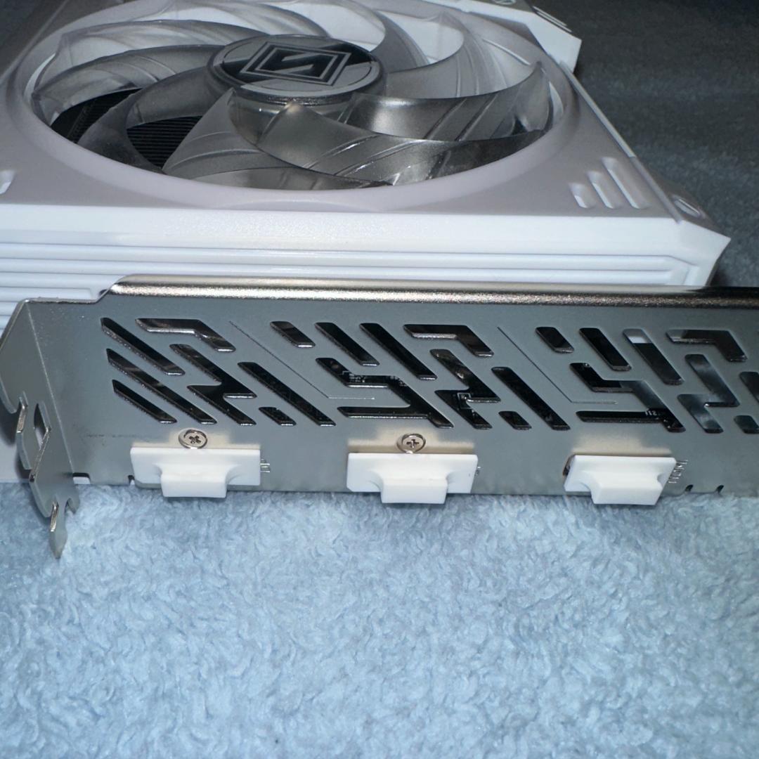 【美品】【保証】ASRock　RadeonRX9060XT16GB