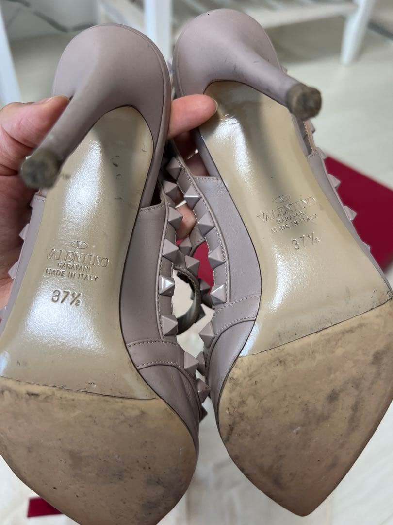 美品　ヴァレンティノガラヴァーニ　ロック　スタッズ　パンプス　37.5