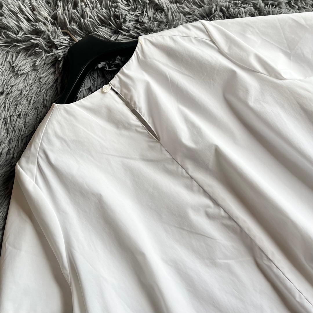 美品 オーガ OHGA 裾フリル半袖ブラウス FRILL BLOUSE 近年