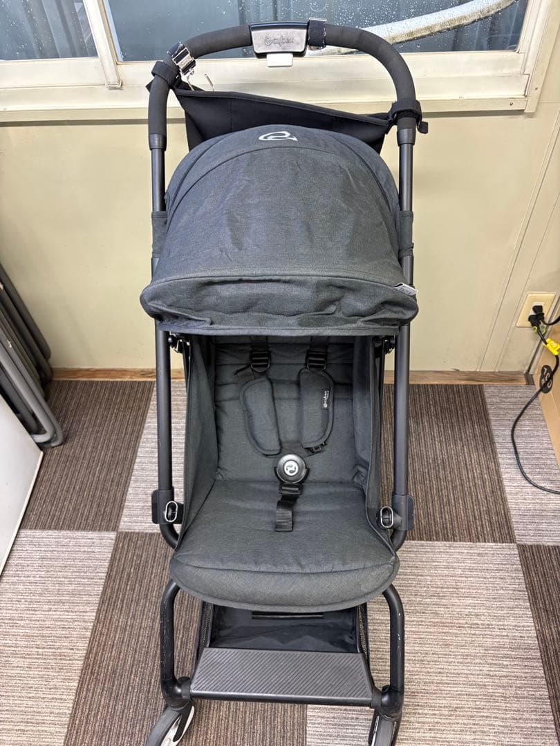 cybex折りたたみ式ベビーカー