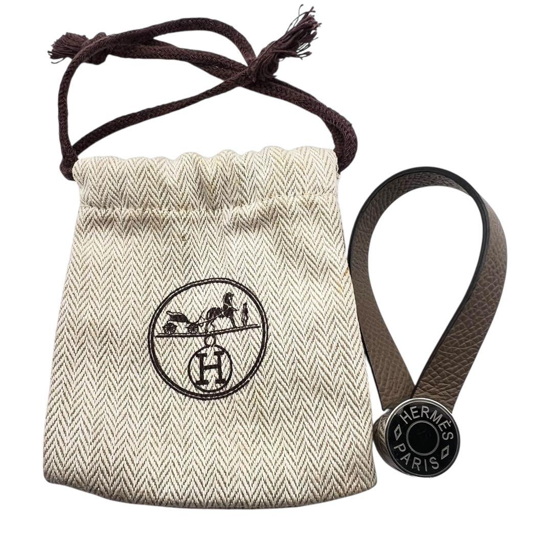 美品✨エルメス　レザー　グローブホルダー　マグネット　グレージュ　ブラウン