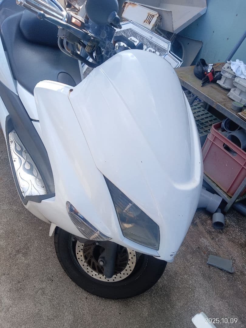 マジェスティ4D9後期フロントマスク