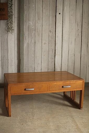 古い木製の机　引き出し2杯