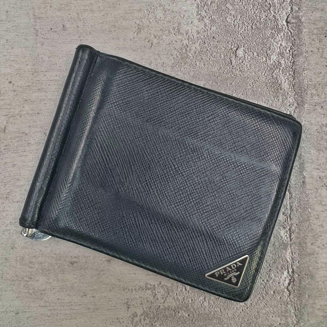 現行 プラダ トライアングルロゴ カーフレザー マネークリップ ネイビー メンズ