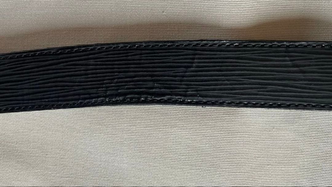 Louis Vuitton ルイヴィトン　メンズベルト　エピ　美品　ブラック