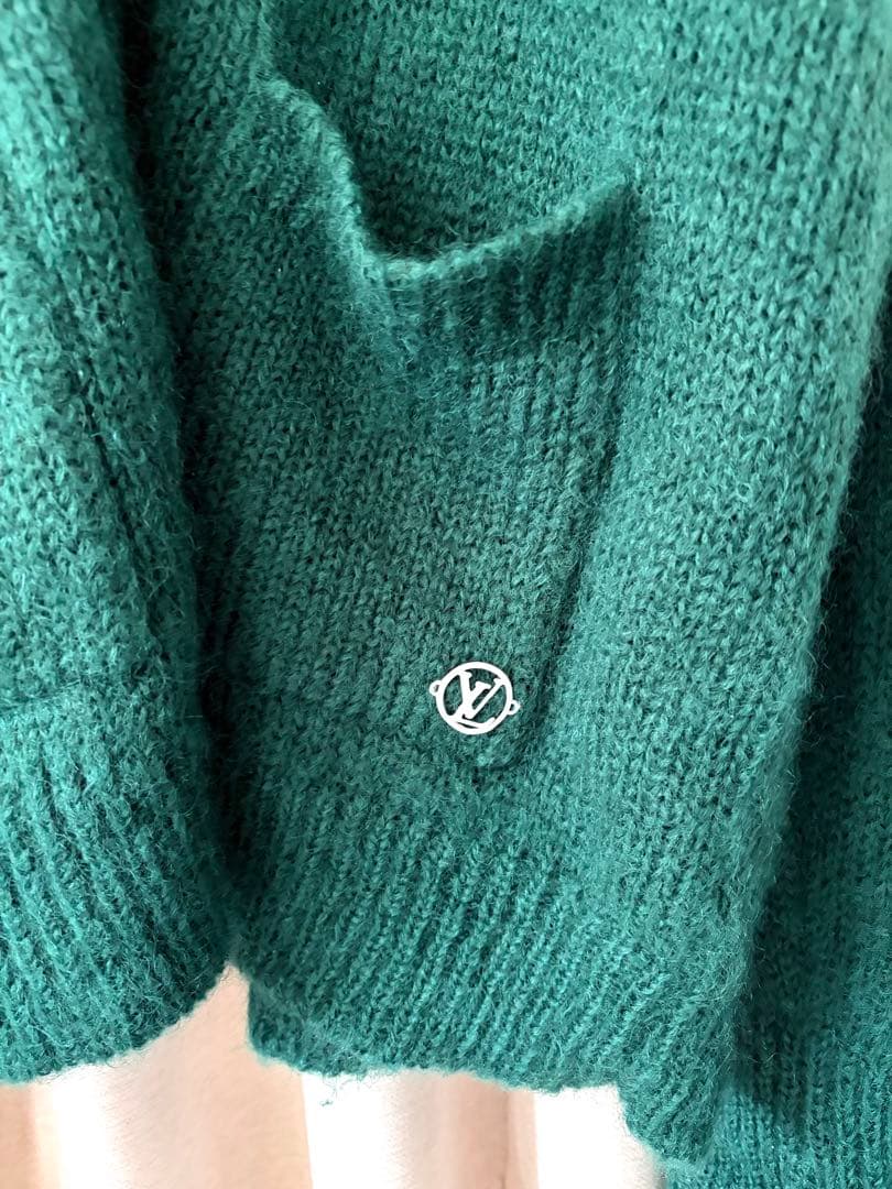 超美品　ルイヴィトン　LOUIS VUITTONグリーン カーディガン