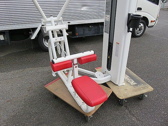 Ｋ*様 手渡し限定　CYBEX　「VR1」プルダウン　ウエイトスタック背中/ボデ