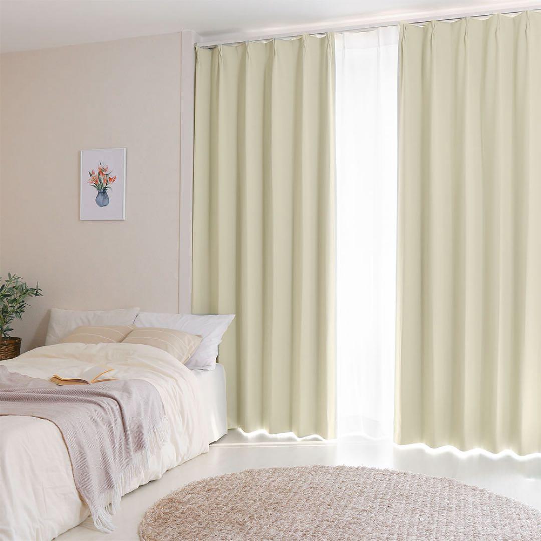 カーテン　ライトベージュ