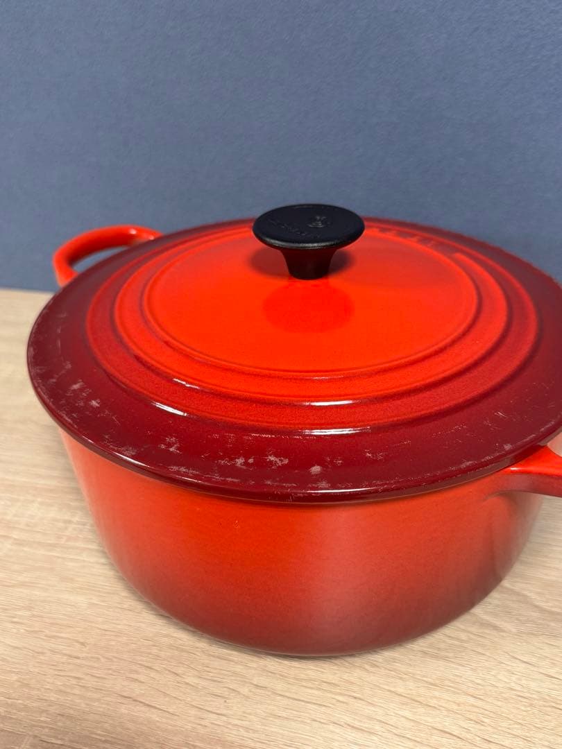 ルクルーゼ　ココットロンド　22cm チェリーレッド　両手鍋　鍋