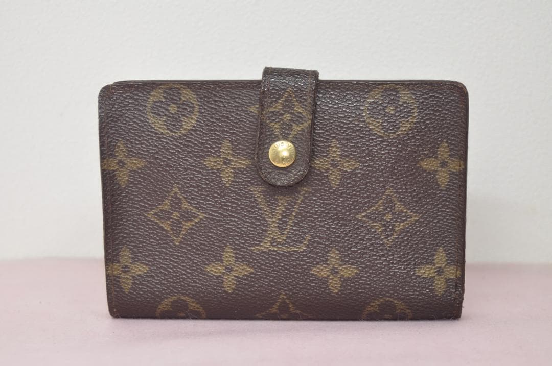 こうちゃんママ♪【美品】ヴィトン■モノグラム■二つ折り財布■がま口付■85