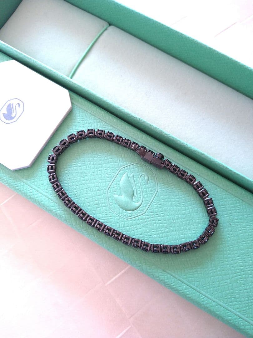 スワロフスキー新品 Matrix Tennis ブレスレット Swarovski