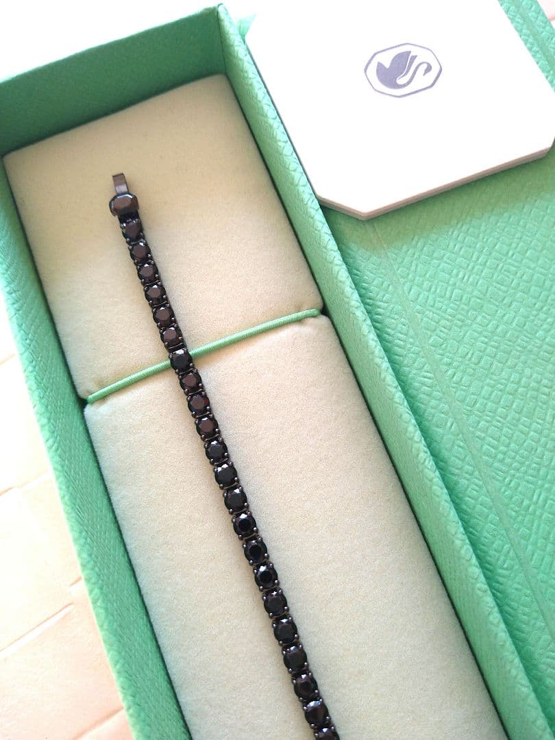 スワロフスキー新品 Matrix Tennis ブレスレット Swarovski