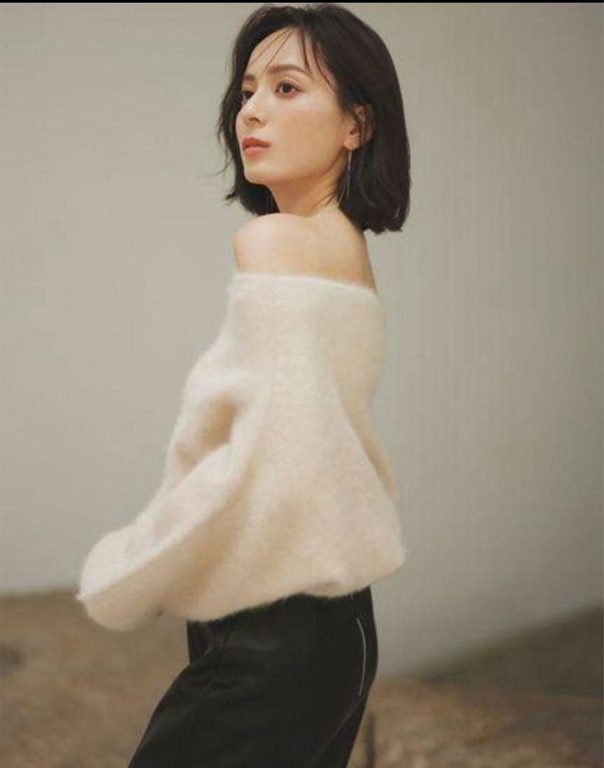 【sua】anuansラクーンフォックスオフショルニットプルオーバー