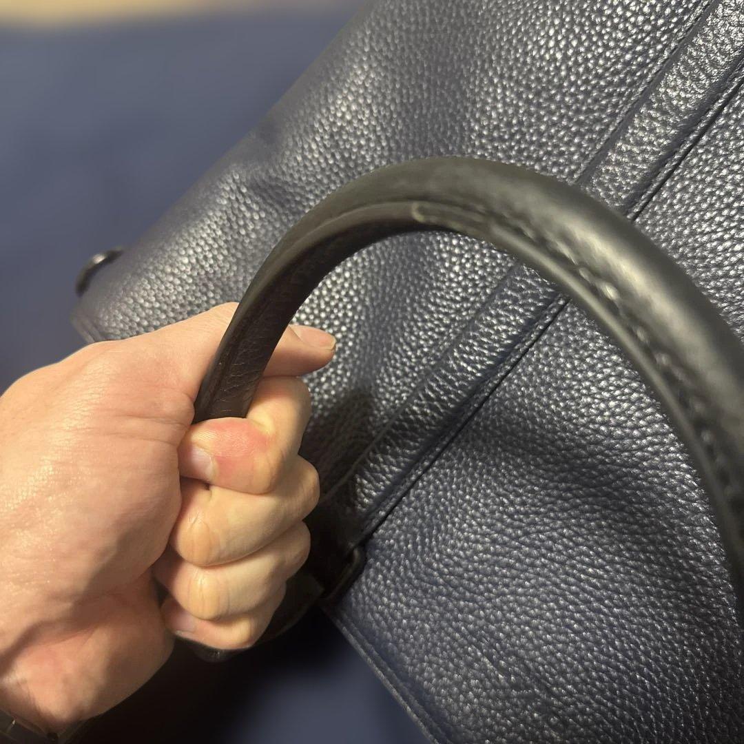 COACH ネイビー 黒レザー トートバック　A4ネイビー レザー トートバッグ