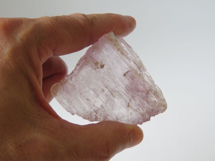 クンツァイト 結晶 原石 A