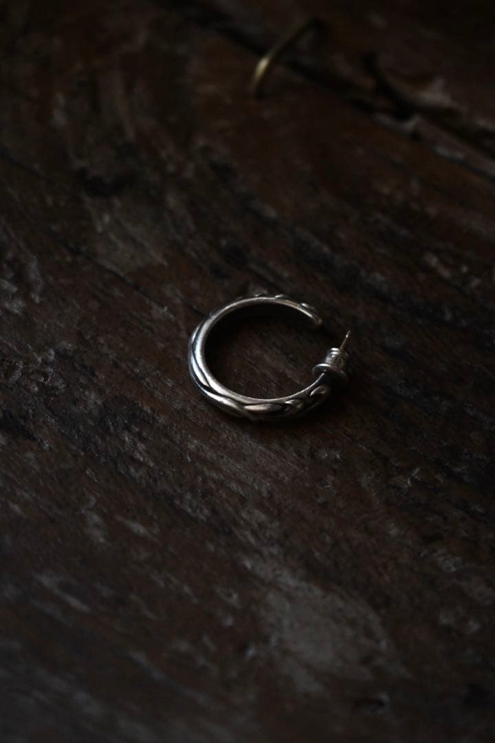 Antidote buyers club ピアス iolom detaj