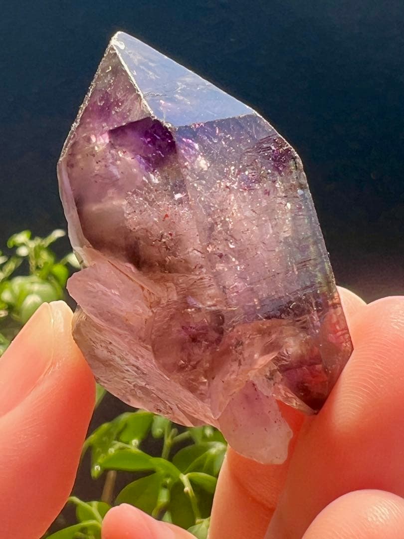 クロサイトインクォーツinアメジスト骸骨水晶　アメジストエレスチャル　原石天然石