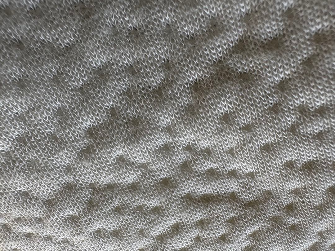 美品★ヒツジのいらない枕（調律）枕カバー付き　ジェル 横向き 仰向け いびき