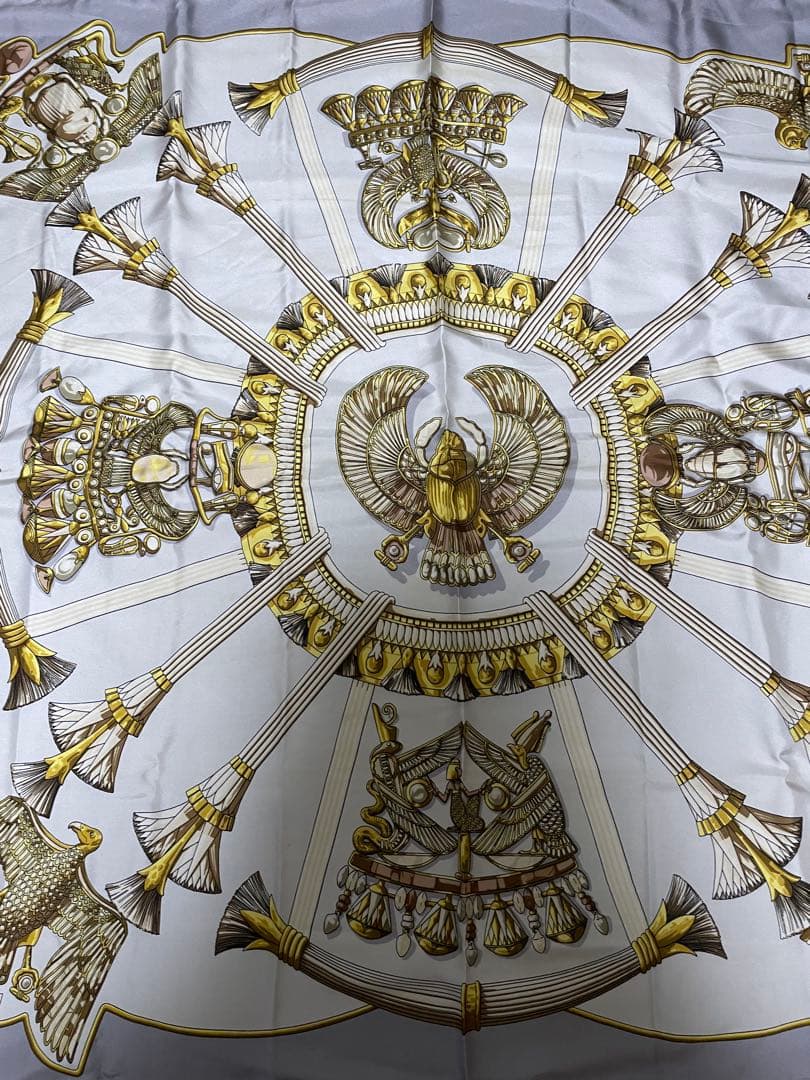 HERMES カレ90 スカラベ　シルクスカーフ