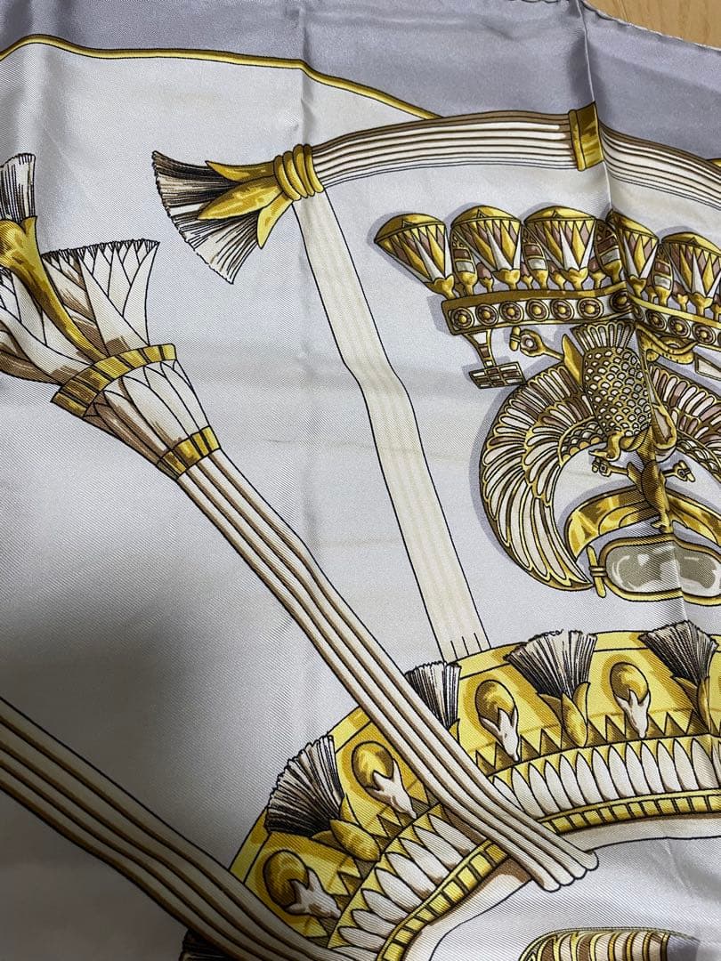 HERMES カレ90 スカラベ　シルクスカーフ