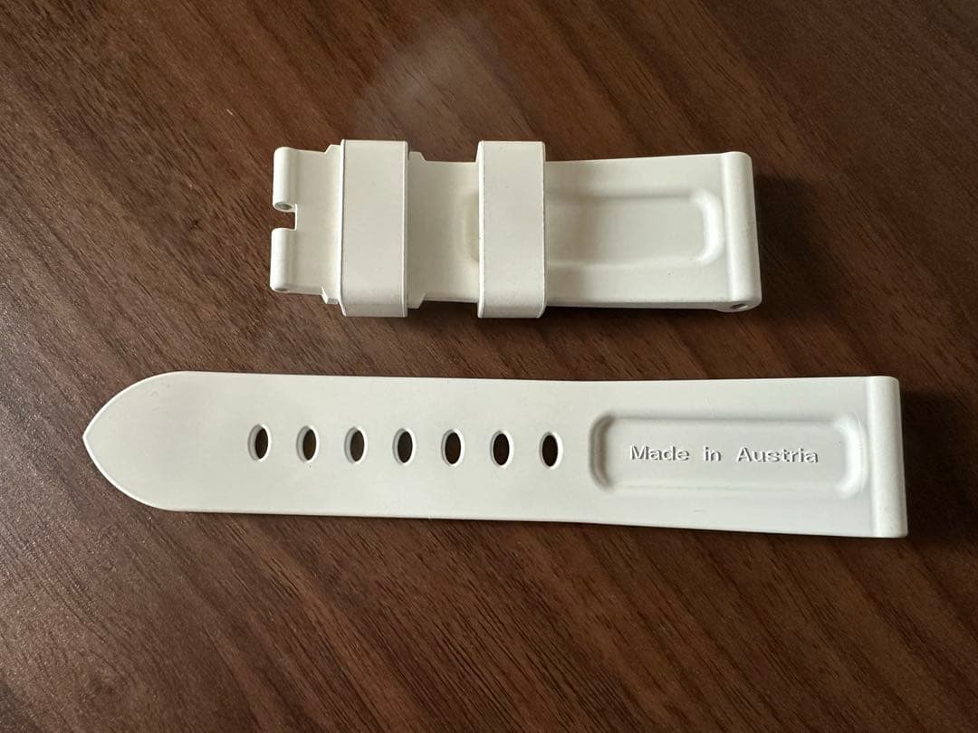 PANERAI OFFICINE ラバーベルト ホワイト　白