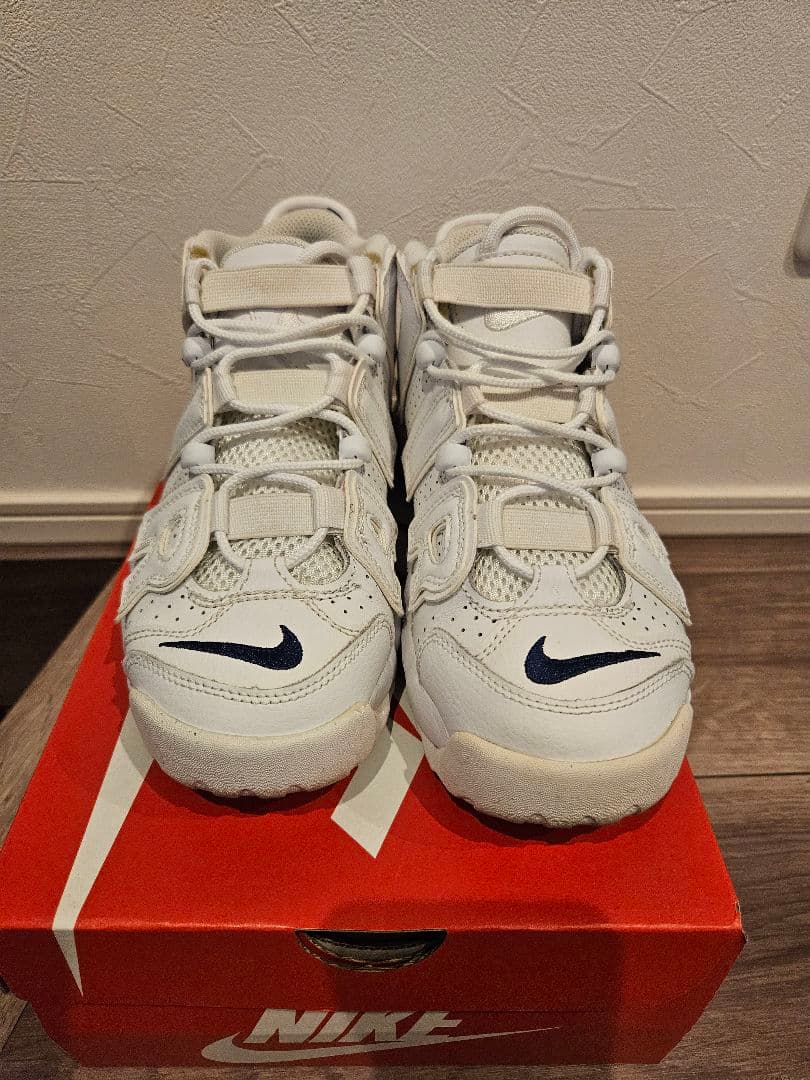 NIKE モアテン 白 23.5