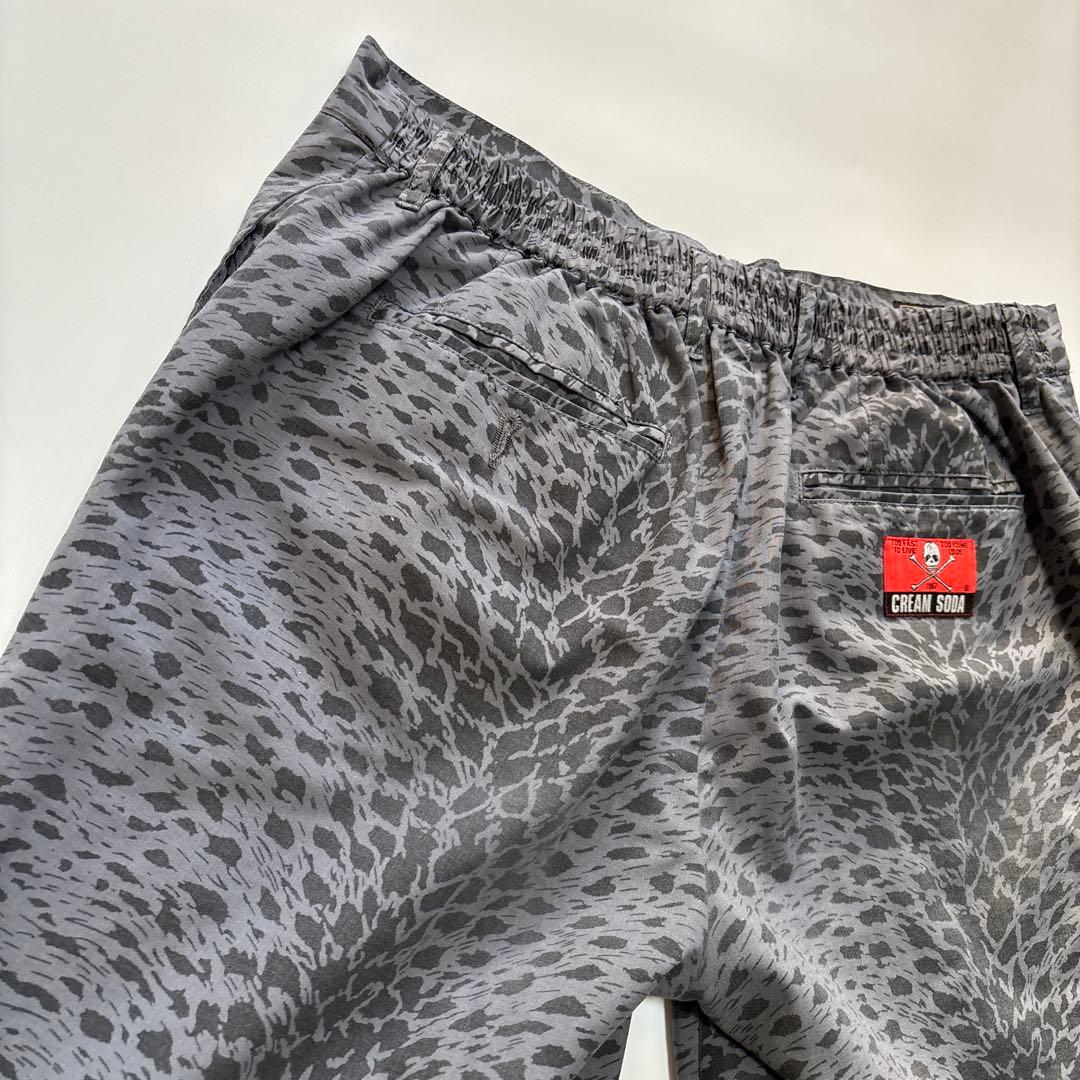 希少！　クリームソーダ　ピンクドラゴン　ブラックキャツ　シャツ　パンツ