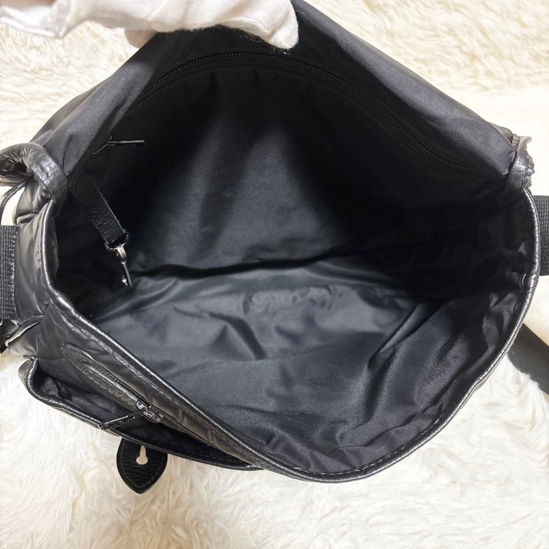 ✨大人気✨ハンティングワールド バチュークロス メッセンジャーバッグ ブラック