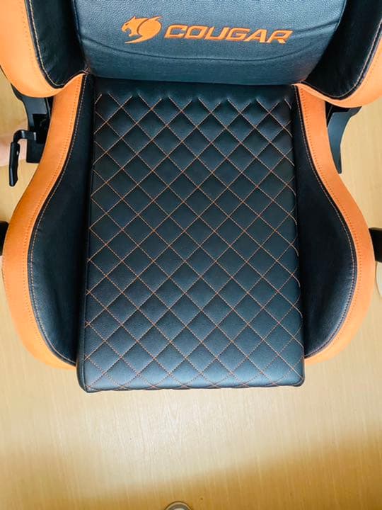COUGAR ゲーミングチェア
