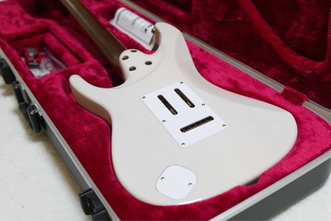 ギター Ibanez Prestige AZ2204N-AWH