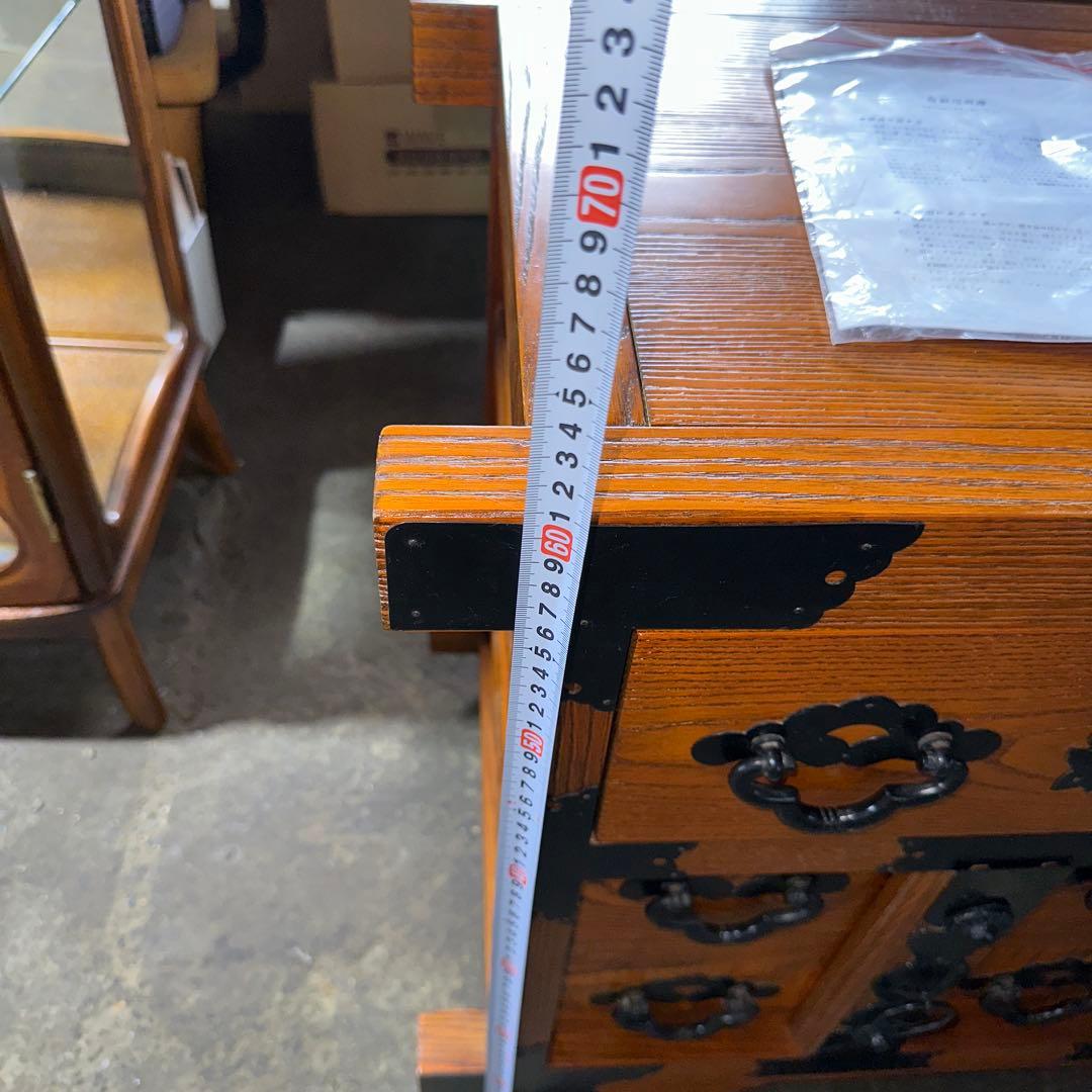 O*A様 伝統的な日本の木製箪笥