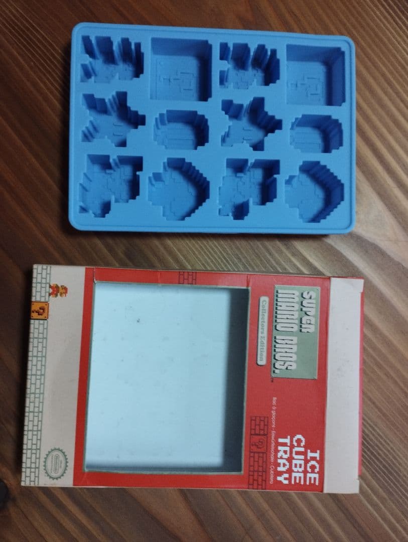 スーパーマリオ　アイスキューブトレイ　モールド