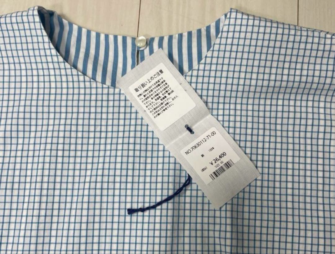 お値下げしました。新品45r水色と白のチェック柄 半袖シャツ