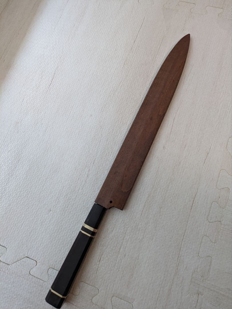 青鋼紋鍛　正本・柳刃刺身包丁　黒檀水牛銀巻柄