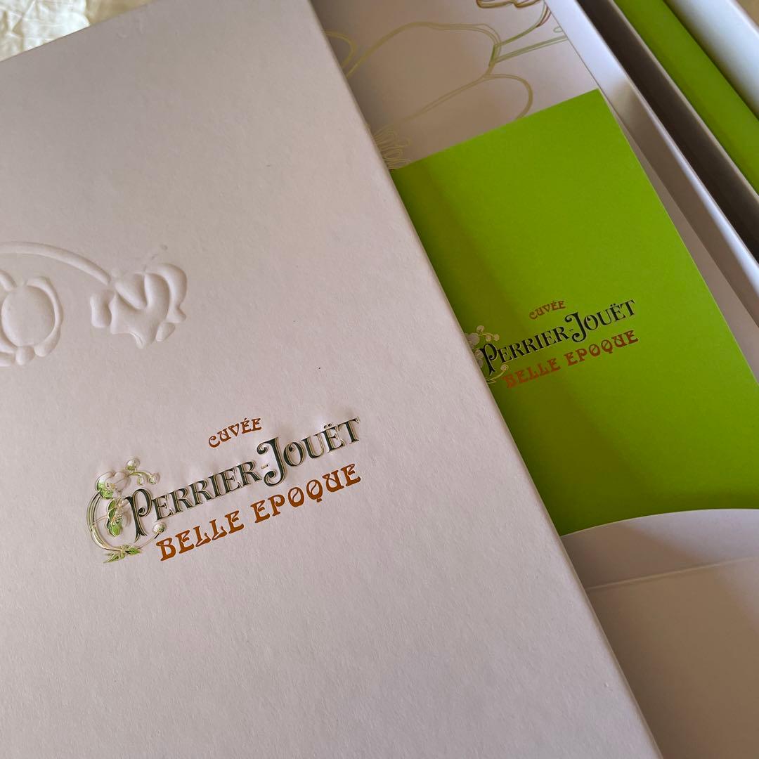 ペリエ　ジュエ　ベル　エポック　化粧箱入　2000年　古酒　シャンパン
