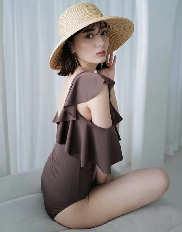 【新品】anuans　アニュアンス　フリルスリーブワンピース 水着　S　ブラウン