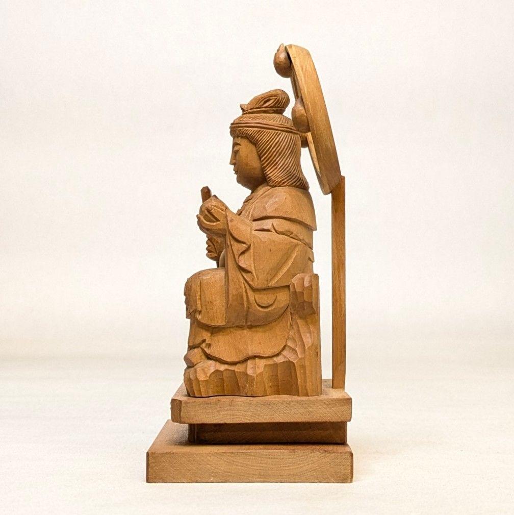 【セール中・新品】 七面天女　木地彫り　下台付　総高さ約14cm　弁財天