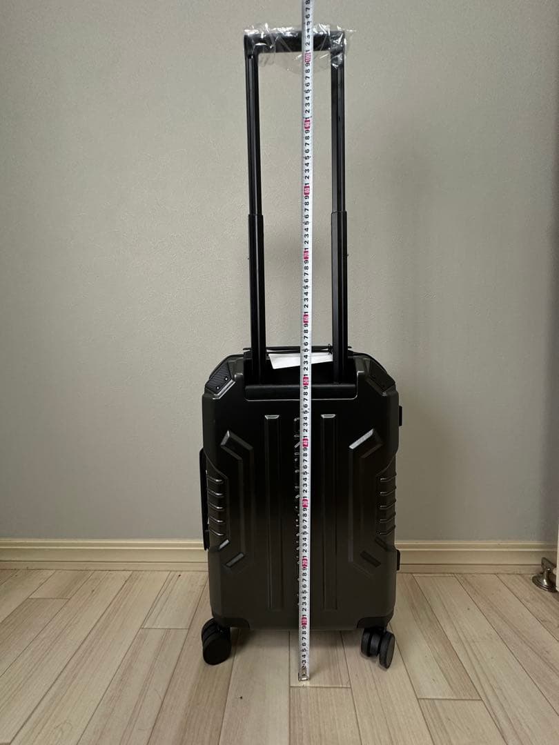 UNDER ARMOUR ブラックキャリーケース