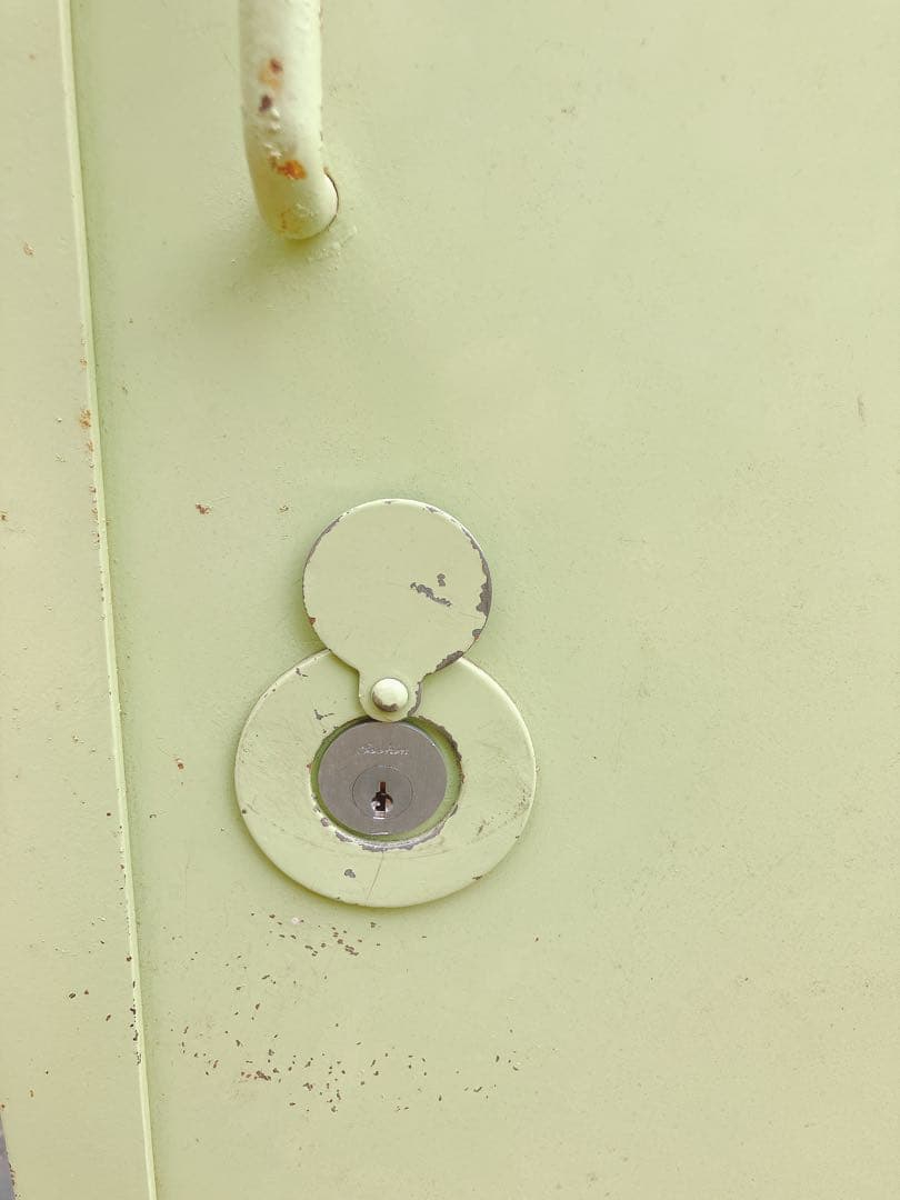 火薬貯蔵庫 保管庫 危険物 鍵付