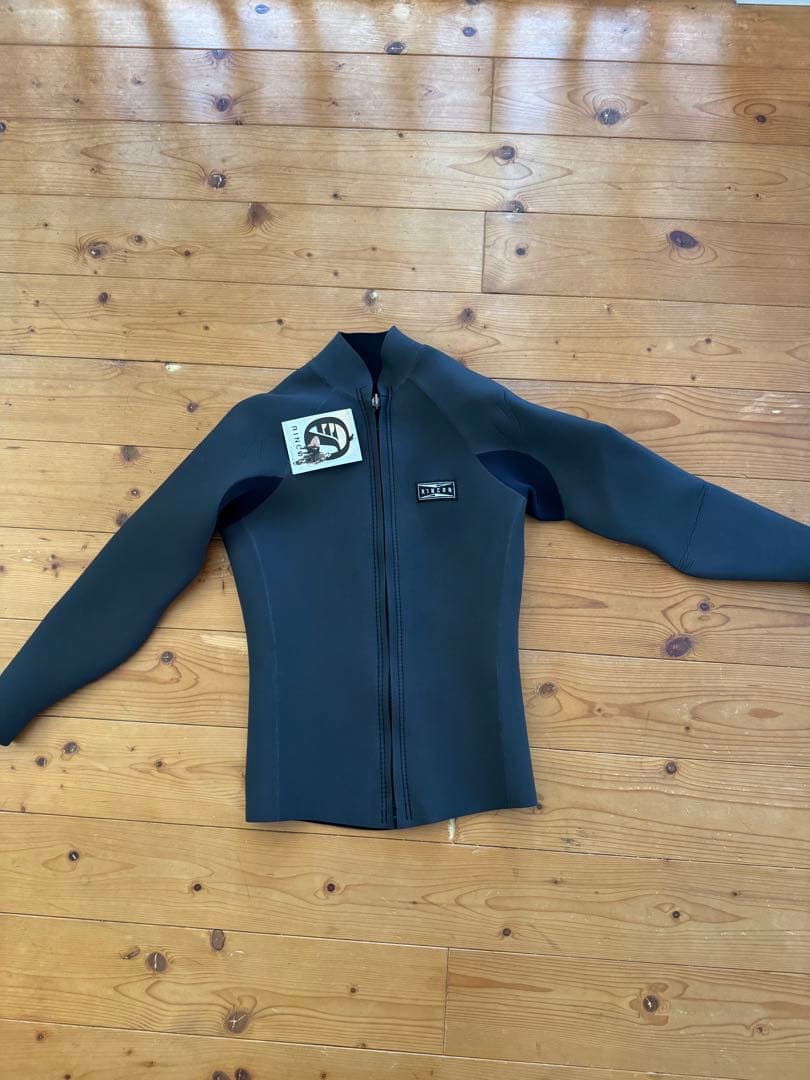 RINCON タッパー フルジップ　Ｌ－Ｒ