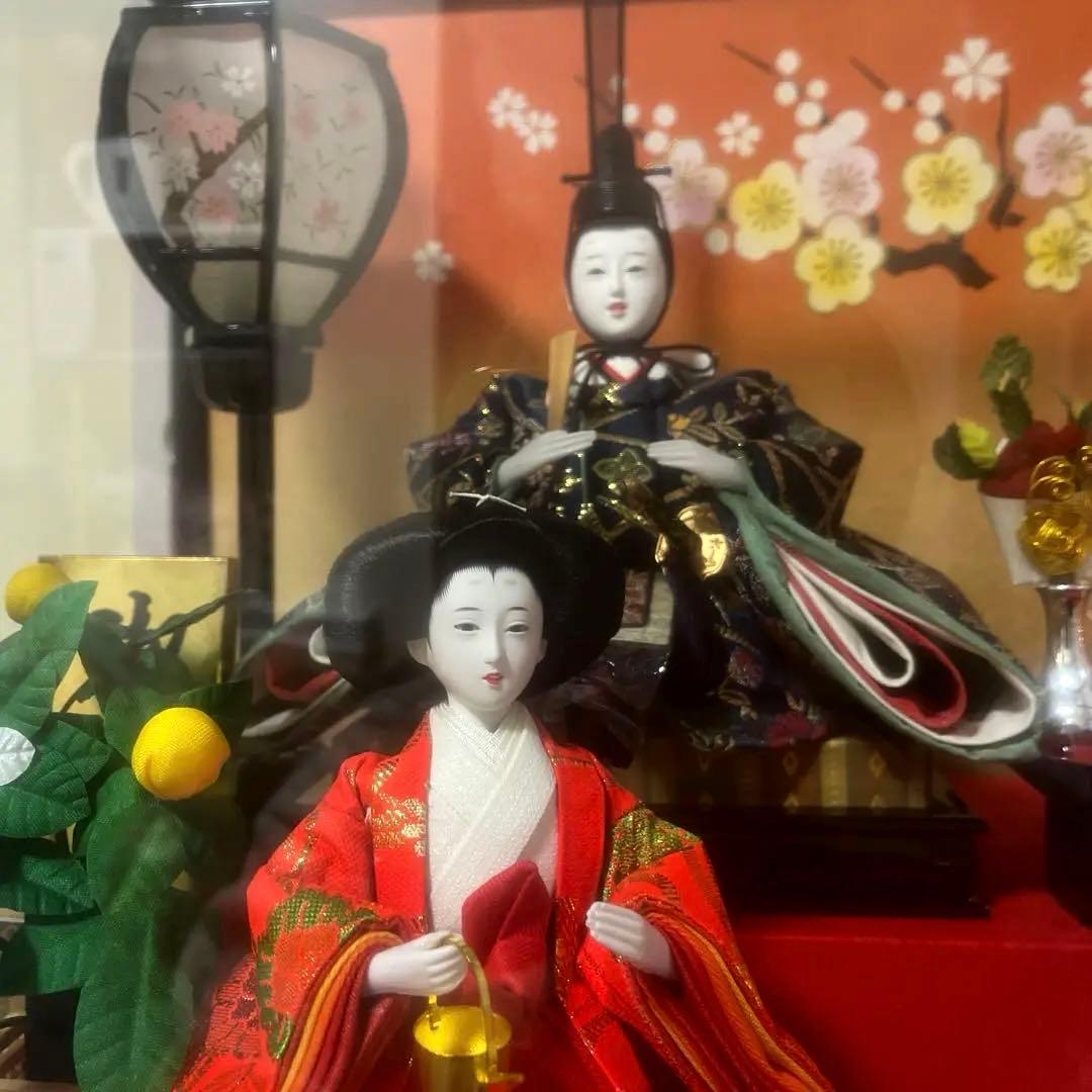 雛人形 三人官女 ぼんぼり.点灯.煌びやかなガラスケース飾り大型配送込み