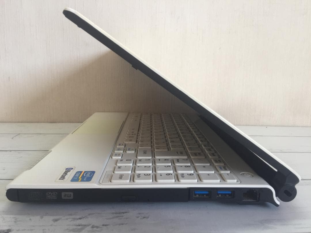 NEC PC-VK20HHZ 13.3型/8G/Office2024/win11