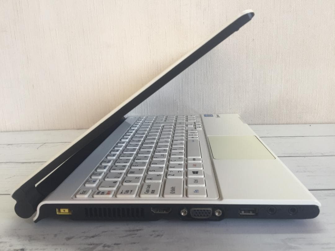 NEC PC-VK20HHZ 13.3型/8G/Office2024/win11